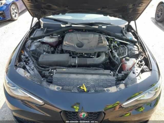 Черный Альфа Giulia, объемом двигателя 2 л и пробегом 51 тыс. км за 4000 $, фото 9 на Automoto.ua