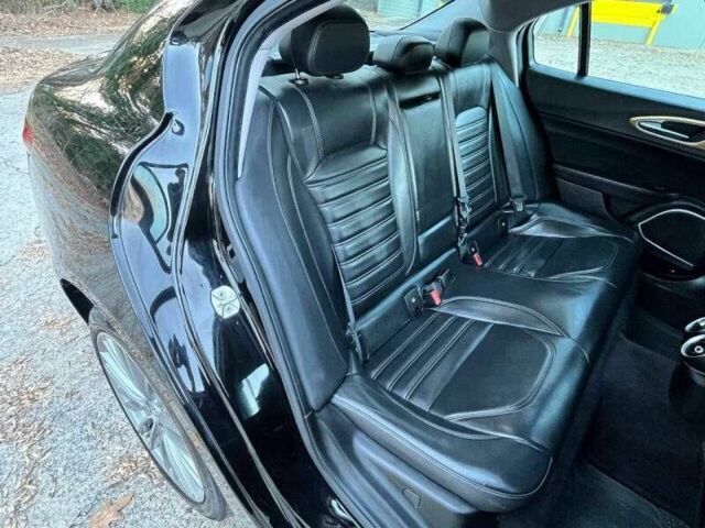 Чорний Альфа Giulia, об'ємом двигуна 2 л та пробігом 43 тис. км за 5100 $, фото 13 на Automoto.ua