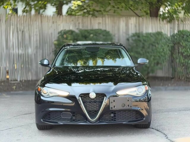 Черный Альфа Giulia, объемом двигателя 2 л и пробегом 71 тыс. км за 12000 $, фото 1 на Automoto.ua