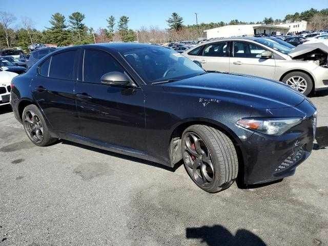 Черный Альфа Giulia, объемом двигателя 0 л и пробегом 130 тыс. км за 19999 $, фото 3 на Automoto.ua