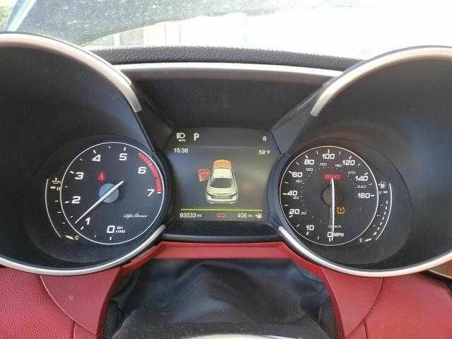Черный Альфа Giulia, объемом двигателя 0 л и пробегом 130 тыс. км за 19999 $, фото 8 на Automoto.ua
