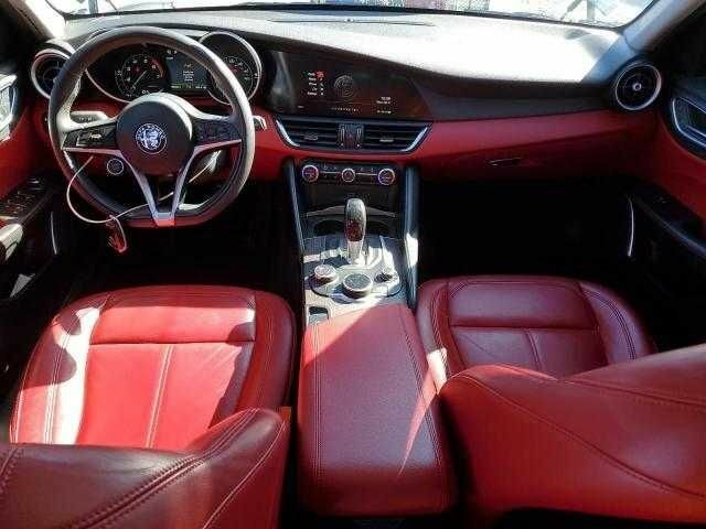 Черный Альфа Giulia, объемом двигателя 0 л и пробегом 130 тыс. км за 19999 $, фото 10 на Automoto.ua