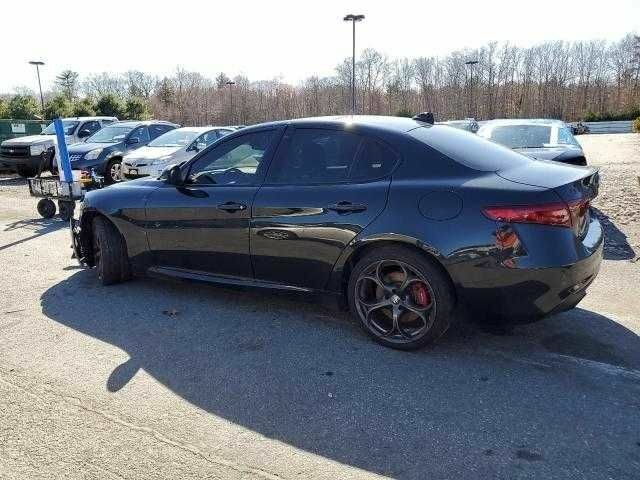 Черный Альфа Giulia, объемом двигателя 0 л и пробегом 130 тыс. км за 19999 $, фото 2 на Automoto.ua