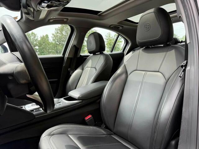 Черный Альфа Giulia, объемом двигателя 2 л и пробегом 54 тыс. км за 17000 $, фото 7 на Automoto.ua