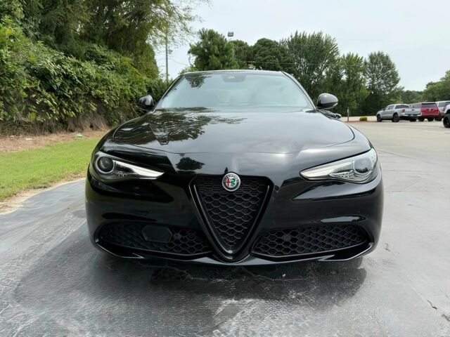 Черный Альфа Giulia, объемом двигателя 2 л и пробегом 54 тыс. км за 17000 $, фото 1 на Automoto.ua