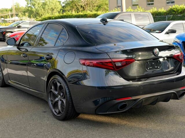 Черный Альфа Giulia, объемом двигателя 2 л и пробегом 32 тыс. км за 8500 $, фото 7 на Automoto.ua