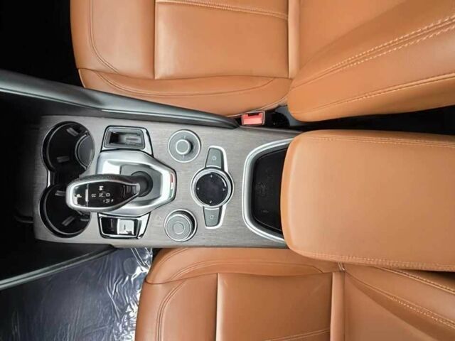 Черный Альфа Giulia, объемом двигателя 2 л и пробегом 16 тыс. км за 14700 $, фото 8 на Automoto.ua
