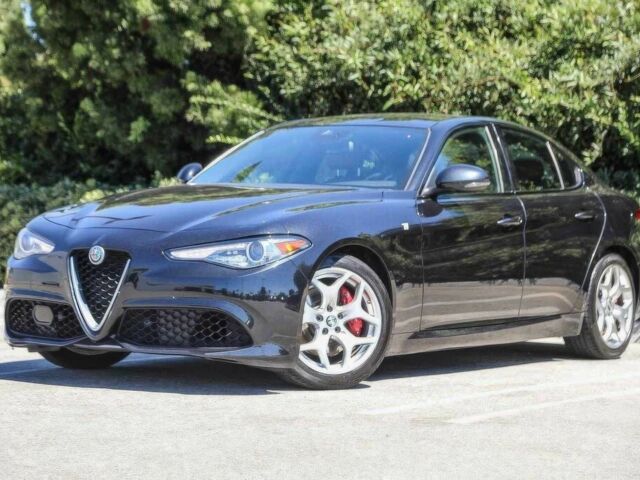 Чорний Альфа Giulia, об'ємом двигуна 2 л та пробігом 14 тис. км за 14900 $, фото 2 на Automoto.ua