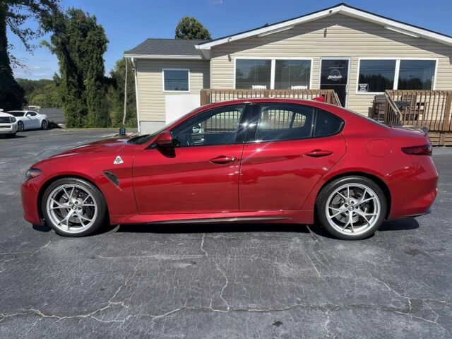 Красный Альфа Giulia, объемом двигателя 2.9 л и пробегом 58 тыс. км за 9170 $, фото 3 на Automoto.ua