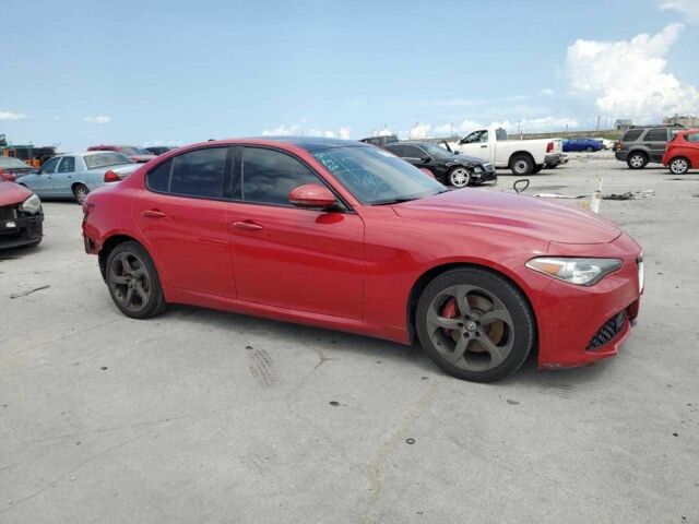Червоний Альфа Giulia, об'ємом двигуна 2 л та пробігом 33 тис. км за 3400 $, фото 3 на Automoto.ua