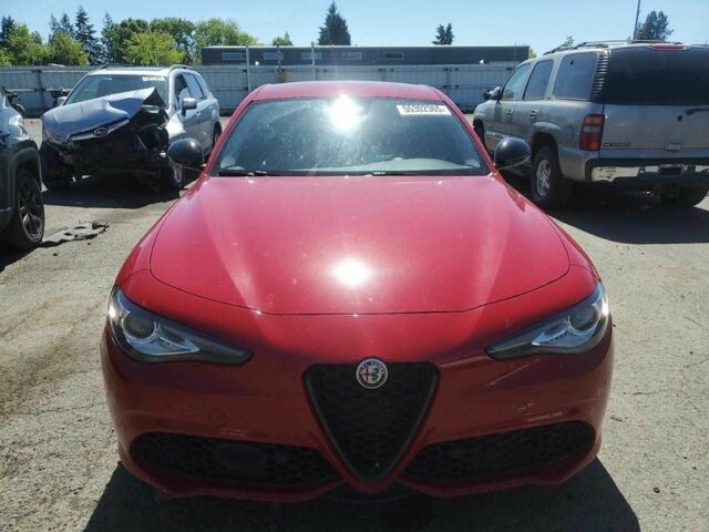 Красный Альфа Giulia, объемом двигателя 0 л и пробегом 75 тыс. км за 3500 $, фото 4 на Automoto.ua