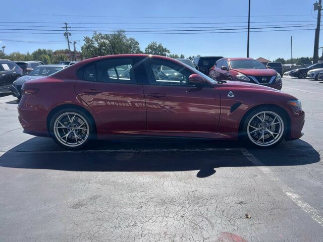 Красный Альфа Giulia, объемом двигателя 2.9 л и пробегом 58 тыс. км за 9170 $, фото 7 на Automoto.ua