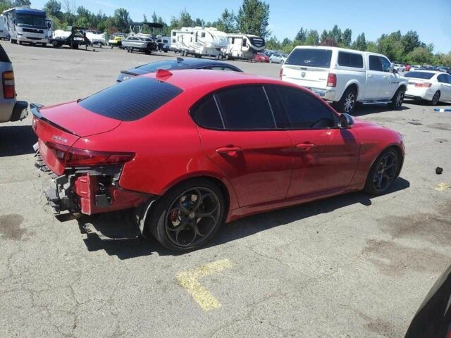 Красный Альфа Giulia, объемом двигателя 0 л и пробегом 75 тыс. км за 3500 $, фото 2 на Automoto.ua