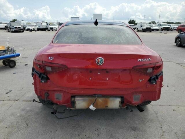 Червоний Альфа Giulia, об'ємом двигуна 2 л та пробігом 33 тис. км за 3400 $, фото 5 на Automoto.ua