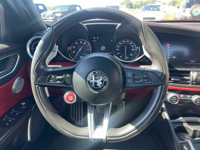 Красный Альфа Giulia, объемом двигателя 2.9 л и пробегом 58 тыс. км за 9170 $, фото 11 на Automoto.ua