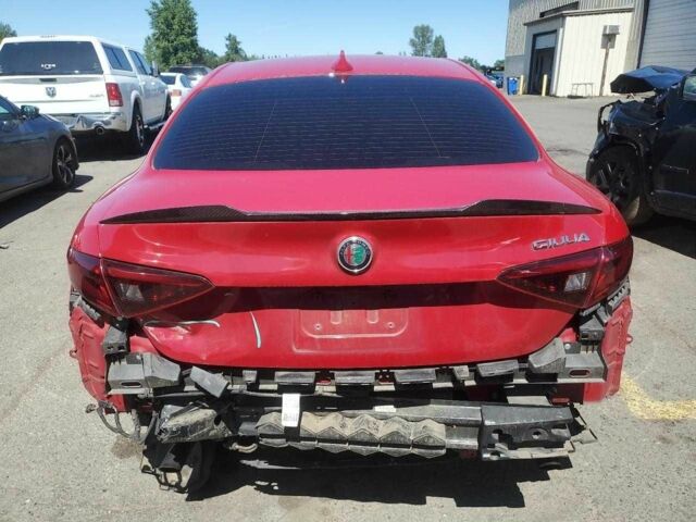 Красный Альфа Giulia, объемом двигателя 0 л и пробегом 75 тыс. км за 3500 $, фото 5 на Automoto.ua