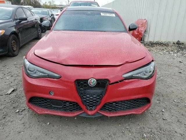 Червоний Альфа Giulia, об'ємом двигуна 2 л та пробігом 41 тис. км за 6500 $, фото 4 на Automoto.ua