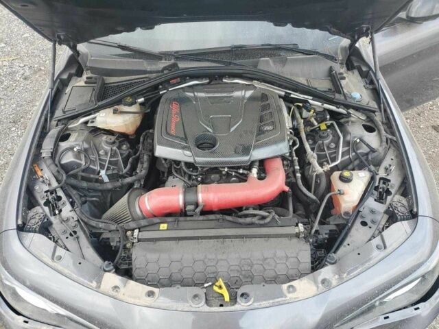 Серый Альфа Giulia, объемом двигателя 2 л и пробегом 41 тыс. км за 4500 $, фото 10 на Automoto.ua