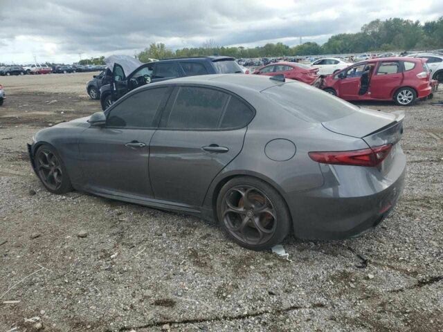 Серый Альфа Giulia, объемом двигателя 2 л и пробегом 41 тыс. км за 4500 $, фото 1 на Automoto.ua