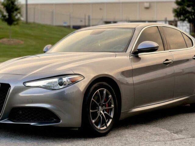 Серый Альфа Giulia, объемом двигателя 2 л и пробегом 60 тыс. км за 9800 $, фото 2 на Automoto.ua