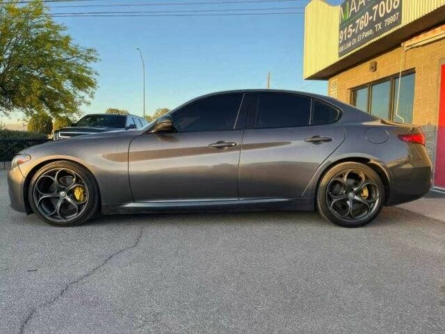 Серый Альфа Giulia, объемом двигателя 2 л и пробегом 67 тыс. км за 8000 $, фото 2 на Automoto.ua