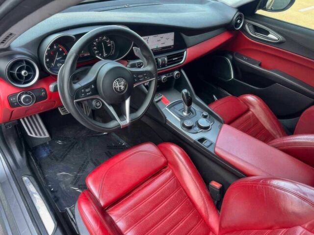 Сірий Альфа Giulia, об'ємом двигуна 0 л та пробігом 55 тис. км за 4900 $, фото 16 на Automoto.ua