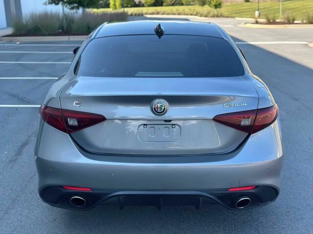 Сірий Альфа Giulia, об'ємом двигуна 2 л та пробігом 35 тис. км за 10100 $, фото 4 на Automoto.ua