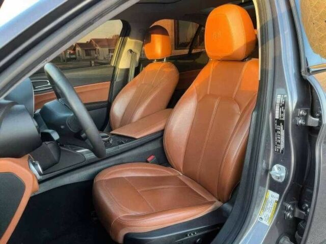 Серый Альфа Giulia, объемом двигателя 2 л и пробегом 67 тыс. км за 8000 $, фото 7 на Automoto.ua