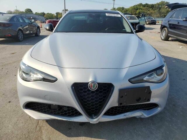 Серый Альфа Giulia, объемом двигателя 2 л и пробегом 34 тыс. км за 6000 $, фото 5 на Automoto.ua