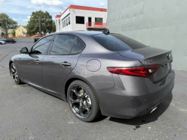 Серый Альфа Giulia, объемом двигателя 2 л и пробегом 28 тыс. км за 4000 $, фото 5 на Automoto.ua