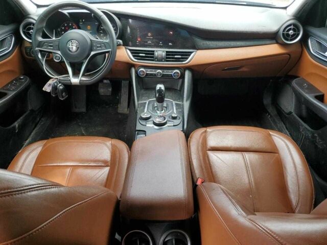 Синий Альфа Giulia, объемом двигателя 2 л и пробегом 137 тыс. км за 3500 $, фото 7 на Automoto.ua
