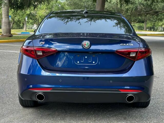 Синий Альфа Giulia, объемом двигателя 2 л и пробегом 117 тыс. км за 12300 $, фото 5 на Automoto.ua