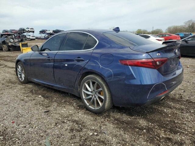 Синий Альфа Giulia, объемом двигателя 2 л и пробегом 137 тыс. км за 3500 $, фото 1 на Automoto.ua