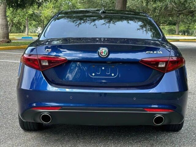 Синий Альфа Giulia, объемом двигателя 2 л и пробегом 62 тыс. км за 13800 $, фото 3 на Automoto.ua
