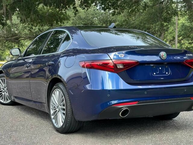 Синий Альфа Giulia, объемом двигателя 2 л и пробегом 117 тыс. км за 12300 $, фото 4 на Automoto.ua
