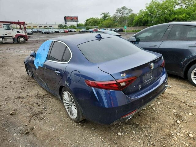 Синий Альфа Giulia, объемом двигателя 2 л и пробегом 115 тыс. км за 5100 $, фото 1 на Automoto.ua