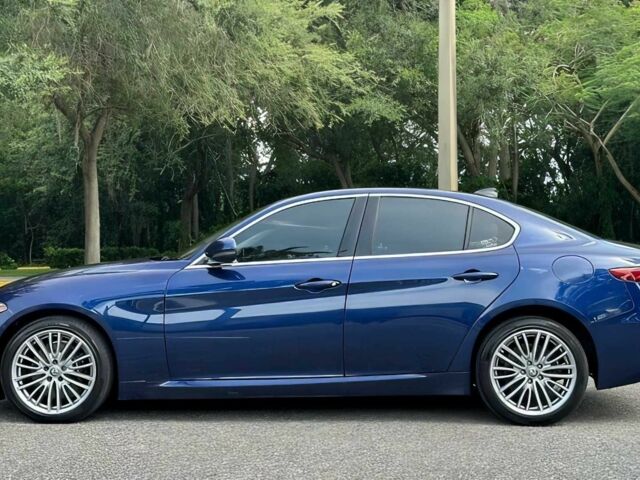 Синий Альфа Giulia, объемом двигателя 2 л и пробегом 117 тыс. км за 12300 $, фото 2 на Automoto.ua