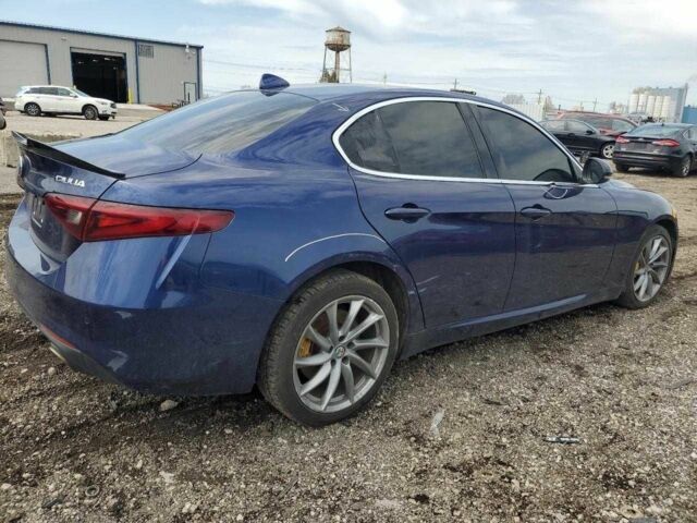 Синий Альфа Giulia, объемом двигателя 2 л и пробегом 137 тыс. км за 3500 $, фото 2 на Automoto.ua