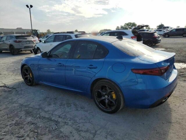 Синий Альфа Giulia, объемом двигателя 0 л и пробегом 103 тыс. км за 4200 $, фото 1 на Automoto.ua