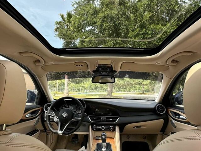 Синий Альфа Giulia, объемом двигателя 2 л и пробегом 117 тыс. км за 12300 $, фото 8 на Automoto.ua
