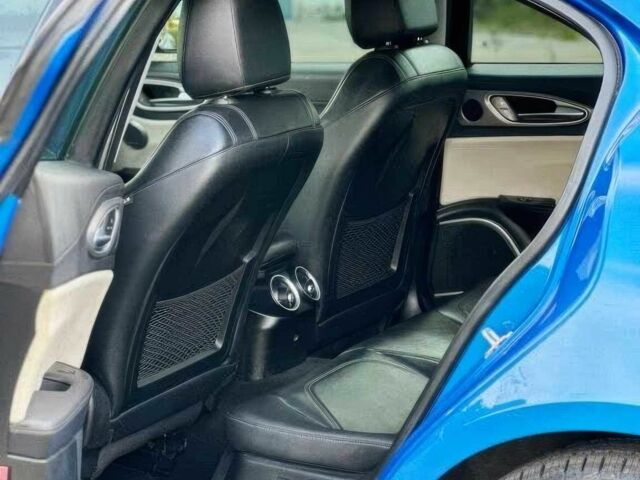 Синий Альфа Giulia, объемом двигателя 2 л и пробегом 60 тыс. км за 6300 $, фото 20 на Automoto.ua