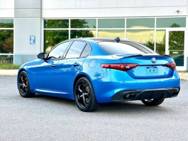 Синий Альфа Giulia, объемом двигателя 2 л и пробегом 60 тыс. км за 6300 $, фото 5 на Automoto.ua
