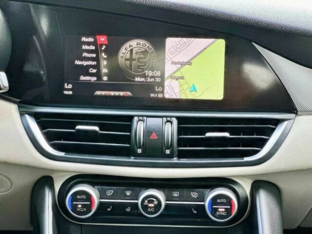 Синий Альфа Giulia, объемом двигателя 2 л и пробегом 60 тыс. км за 6300 $, фото 16 на Automoto.ua