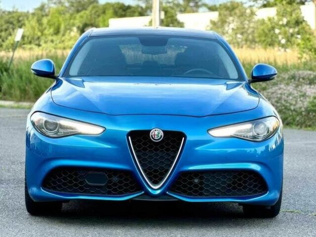 Синий Альфа Giulia, объемом двигателя 2 л и пробегом 60 тыс. км за 6300 $, фото 1 на Automoto.ua