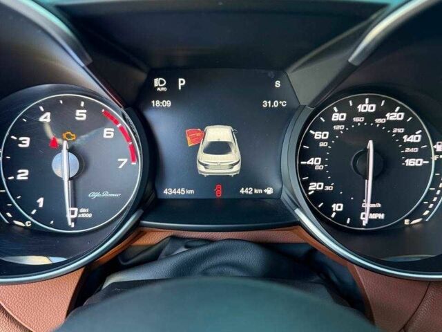 Синий Альфа Giulia, объемом двигателя 2 л и пробегом 43 тыс. км за 27200 $, фото 19 на Automoto.ua