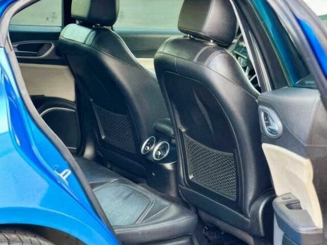 Синий Альфа Giulia, объемом двигателя 2 л и пробегом 60 тыс. км за 6300 $, фото 21 на Automoto.ua