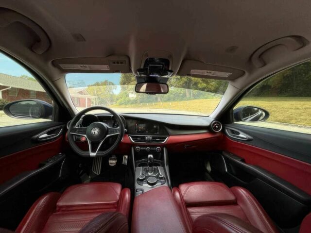 Синий Альфа Giulia, объемом двигателя 2 л и пробегом 36 тыс. км за 6200 $, фото 9 на Automoto.ua