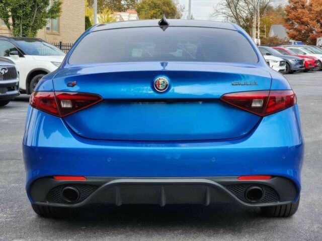 Синий Альфа Giulia, объемом двигателя 2 л и пробегом 39 тыс. км за 16500 $, фото 4 на Automoto.ua