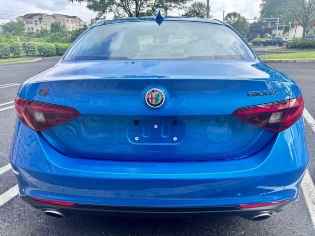 Синий Альфа Giulia, объемом двигателя 2 л и пробегом 53 тыс. км за 11500 $, фото 3 на Automoto.ua