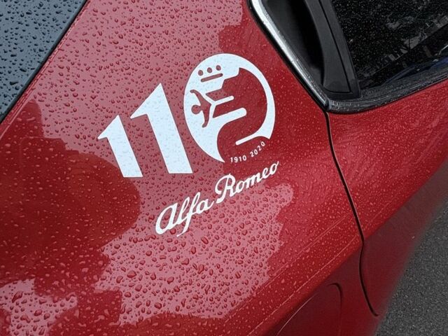 Красный Альфа Giulietta, объемом двигателя 1.4 л и пробегом 279 тыс. км за 6600 $, фото 1 на Automoto.ua